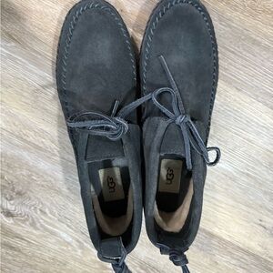 UGG Men's Dark Gray Chukka Boots